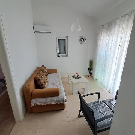 Appartamento Apartman Maslina Vir