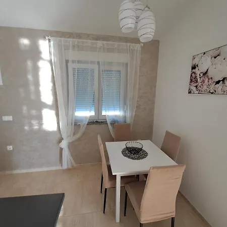 Apartman Maslina